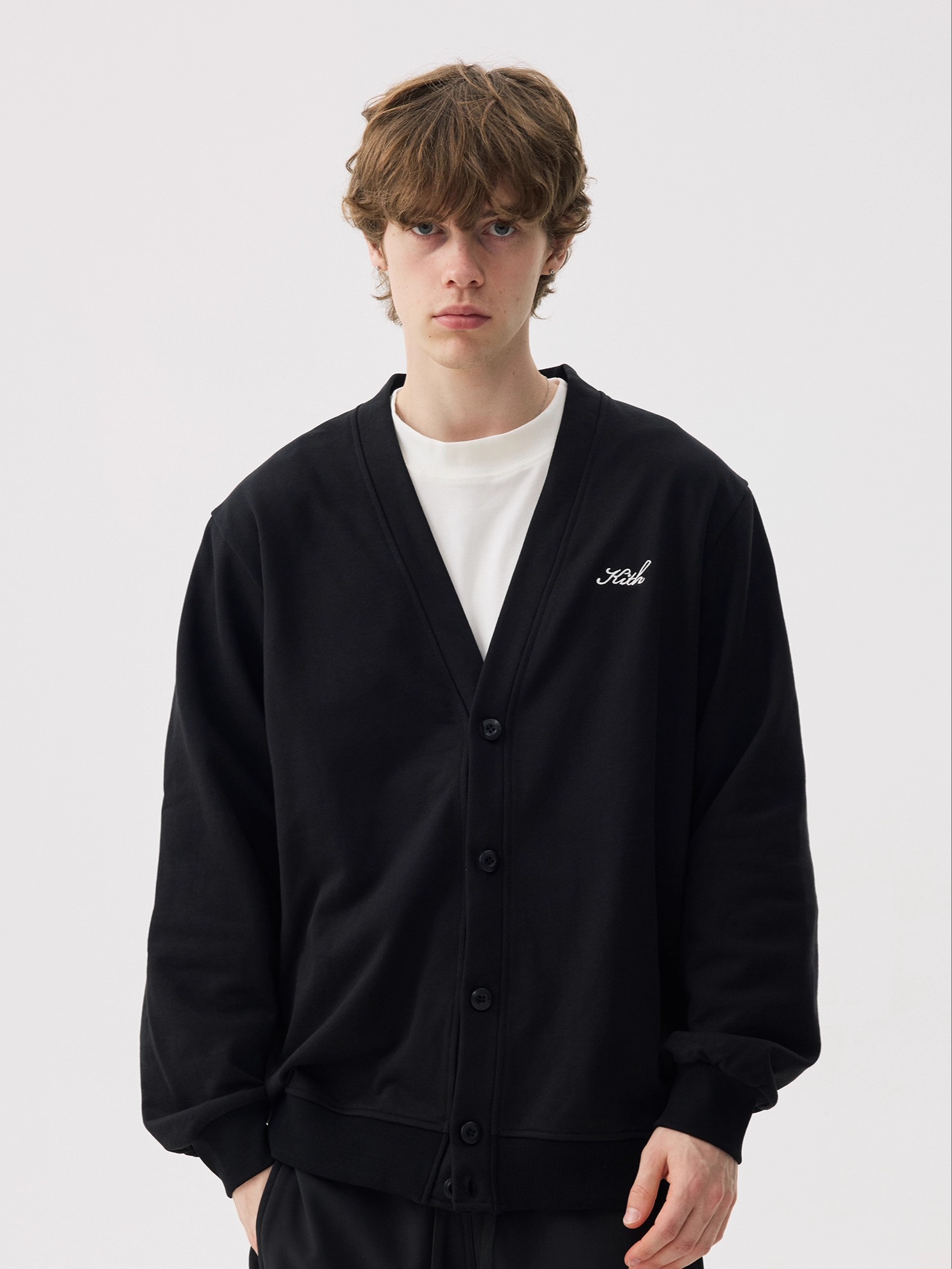 KITH Button-Up V-Neck Knitted  - Kith Sweater Knit ulasan dan harga